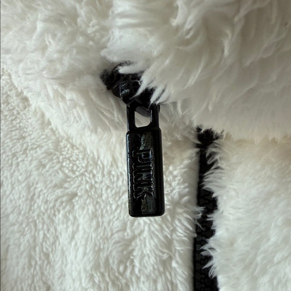 PINK Victoria's Secret White Teddy Jacket - Picture 2 of 4